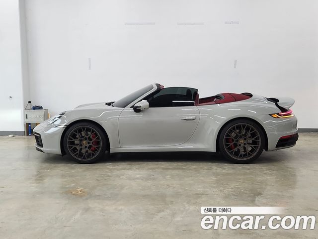 Porsche 911 2024 — photo 11