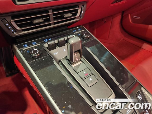Porsche 911 2024 — photo 7