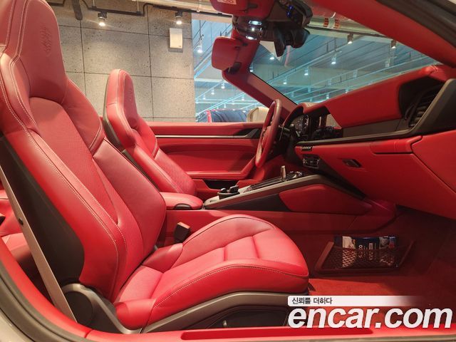 Porsche 911 2024 — photo 15
