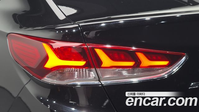 Hyundai Sonata 2018 — photo 9