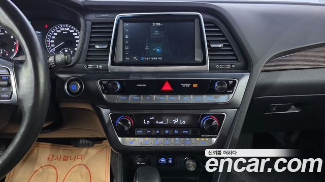 Hyundai Sonata 2018 — photo 29