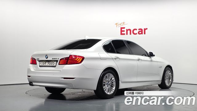 BMW 5-Series 2014 — photo 2