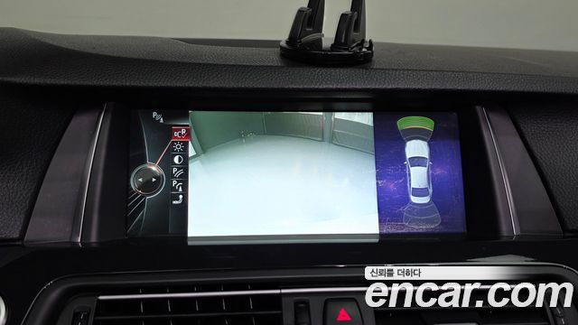 BMW 5-Series 2014 — photo 14
