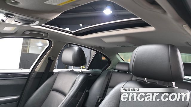 BMW 5-Series 2014 — photo 19