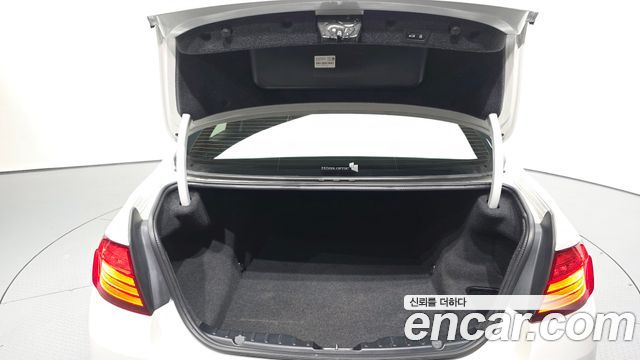 BMW 5-Series 2014 — photo 20