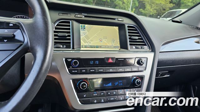 Hyundai Sonata 2016 — photo 19