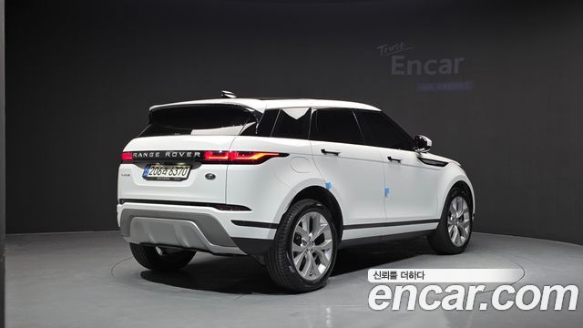 Land Rover Range Rover Evoque 2022 — photo 2