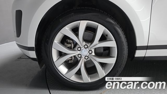 Land Rover Range Rover Evoque 2022 — photo 5
