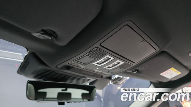 Land Rover Range Rover Evoque 2022 — photo 24
