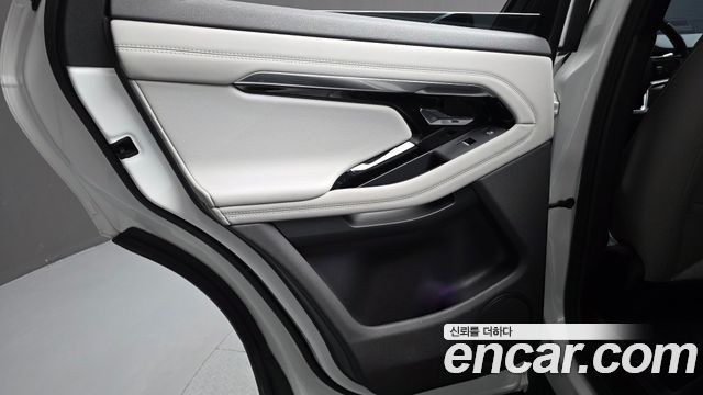 Land Rover Range Rover Evoque 2022 — photo 15