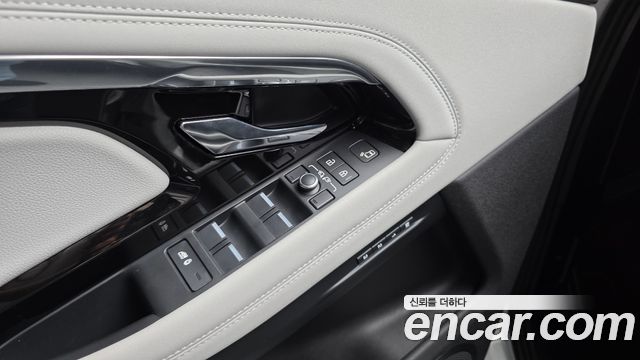 Land Rover Range Rover Evoque 2022 — photo 27
