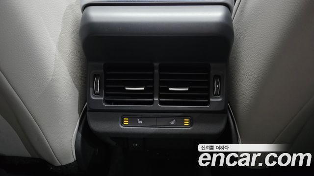 Land Rover Range Rover Evoque 2022 — photo 30