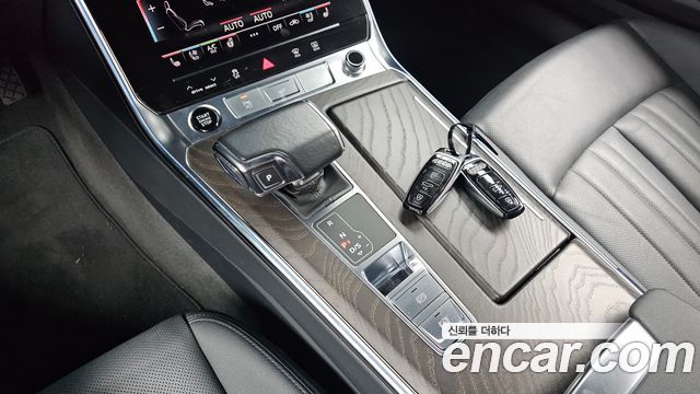 Audi A6 2021 — photo 9