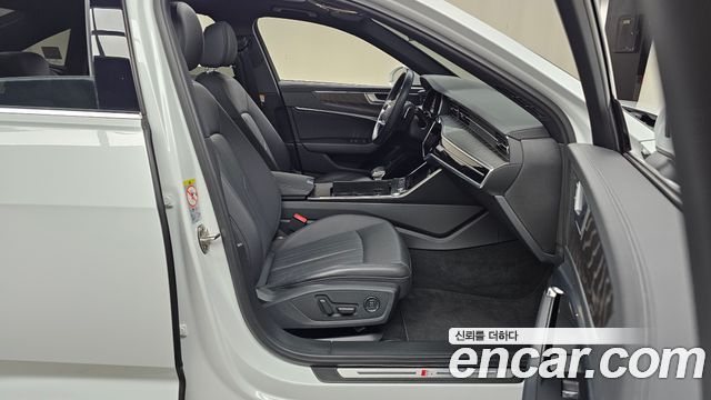 Audi A6 2021 — photo 11