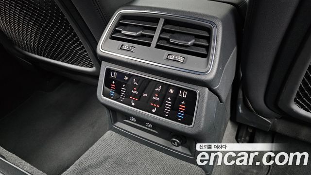 Audi A6 2021 — photo 18
