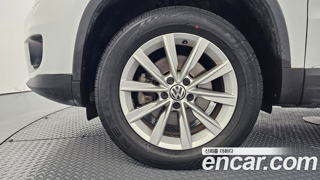 Volkswagen Tiguan 2016 — photo 5