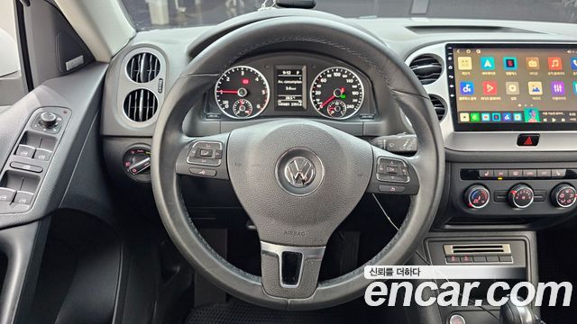 Volkswagen Tiguan 2016 — photo 13
