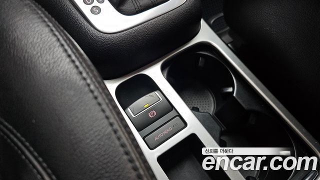 Volkswagen Tiguan 2016 — photo 18