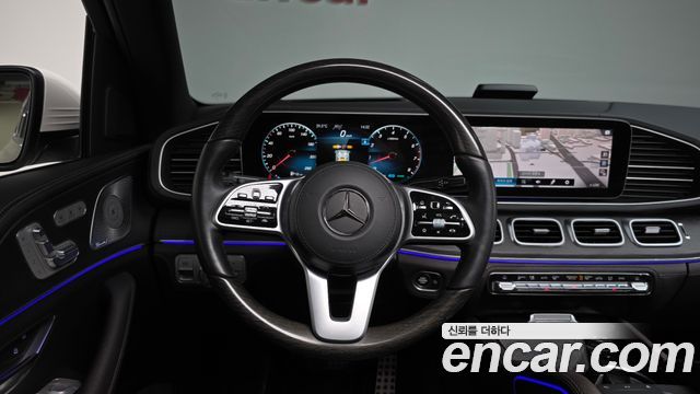 Mercedes-Benz GLS-Class 2021 — photo 18