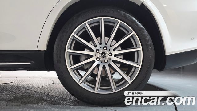 Mercedes-Benz GLS-Class 2021 — photo 7