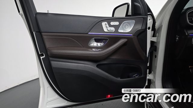Mercedes-Benz GLS-Class 2021 — photo 14