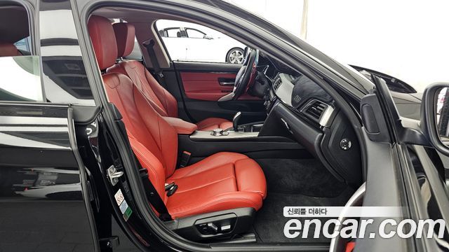BMW 4-Series 2021 — photo 17