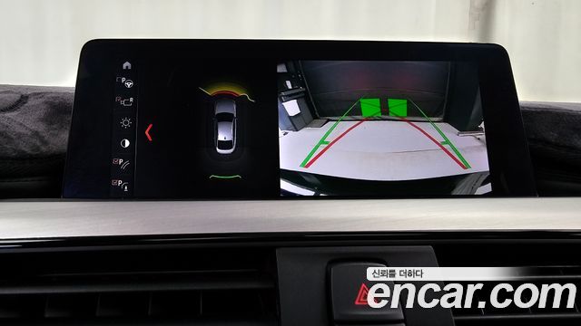 BMW 4-Series 2021 — photo 21