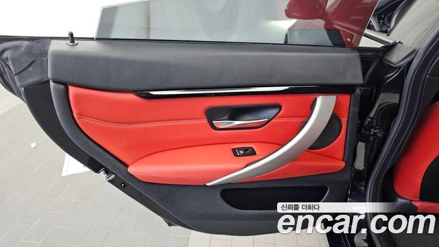 BMW 4-Series 2021 — photo 15