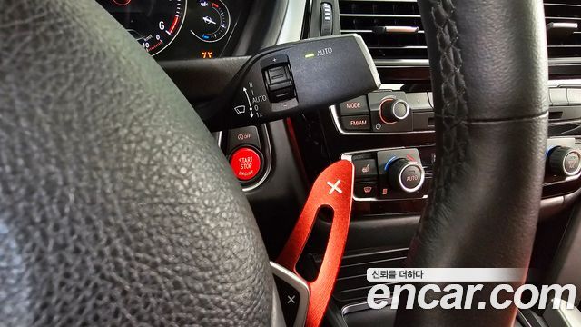 BMW 4-Series 2021 — photo 28