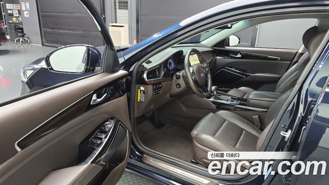 Kia K7 2019 — photo 10