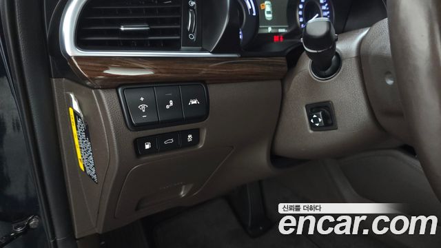 Kia K7 2019 — photo 15