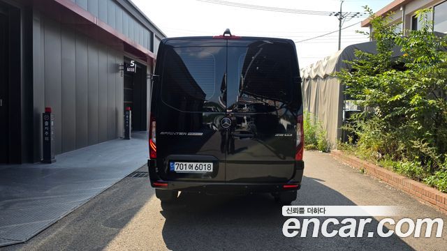 Mercedes-Benz Sprinter 2023 — photo 4