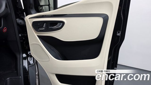 Mercedes-Benz Sprinter 2023 — photo 15