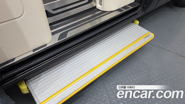 Mercedes-Benz Sprinter 2023 — photo 38