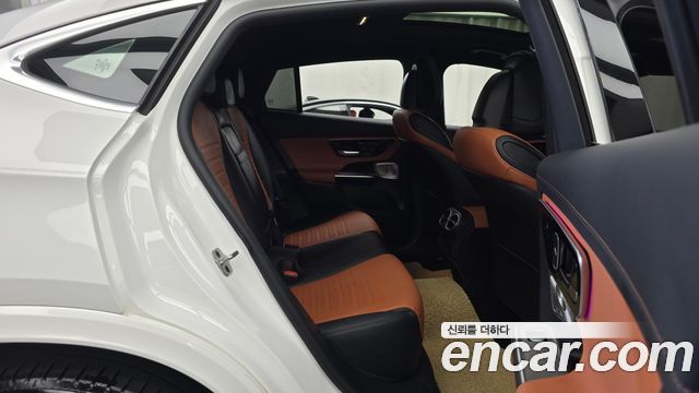 Mercedes-Benz GLC-Class 2024 — photo 17