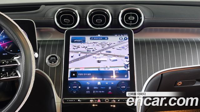 Mercedes-Benz GLC-Class 2024 — photo 18