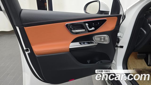 Mercedes-Benz GLC-Class 2024 — photo 14