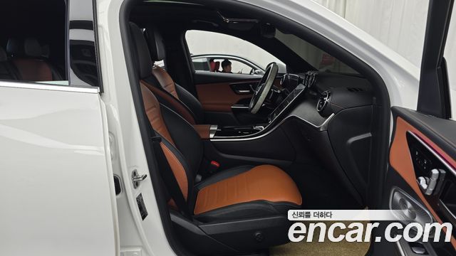 Mercedes-Benz GLC-Class 2024 — photo 16