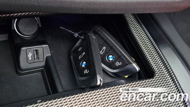 BMW Z4 2025 — photo 17