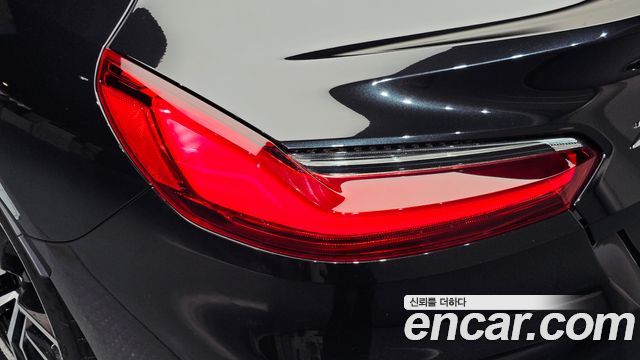 BMW Z4 2025 — photo 9