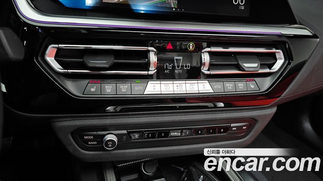BMW Z4 2025 — photo 31