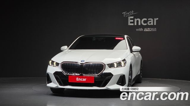 BMW i5 2025 — photo 3