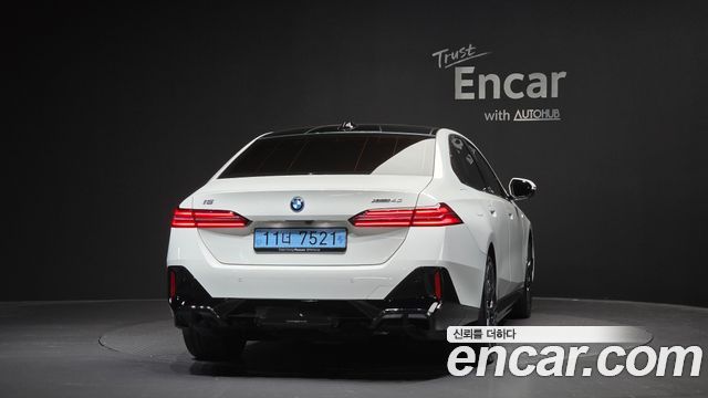 BMW i5 2025 — photo 4