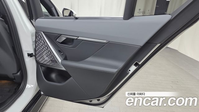 BMW i5 2025 — photo 15