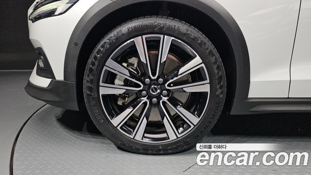 Volvo V60 2024 — photo 5