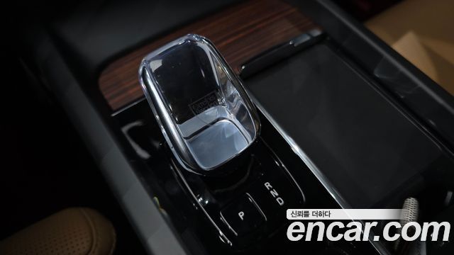 Volvo V60 2024 — photo 12