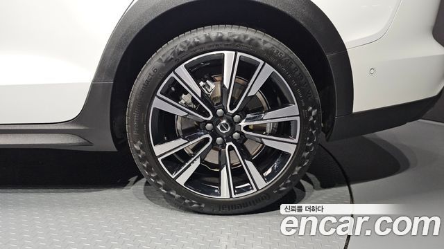 Volvo V60 2024 — photo 7