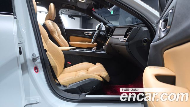 Volvo V60 2024 — photo 16