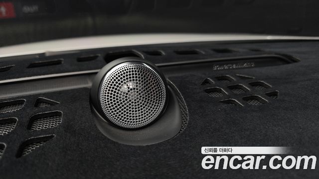 Volvo V60 2024 — photo 27