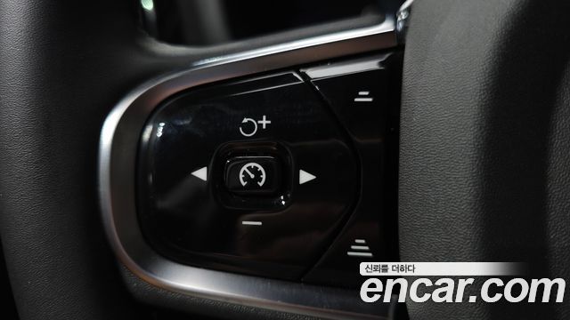 Volvo V60 2024 — photo 33